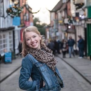 Meet your Posher, Faith